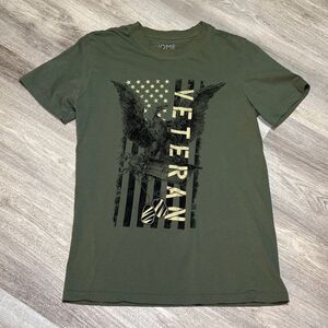 Veteran Home of the brave Tshirt size small‎